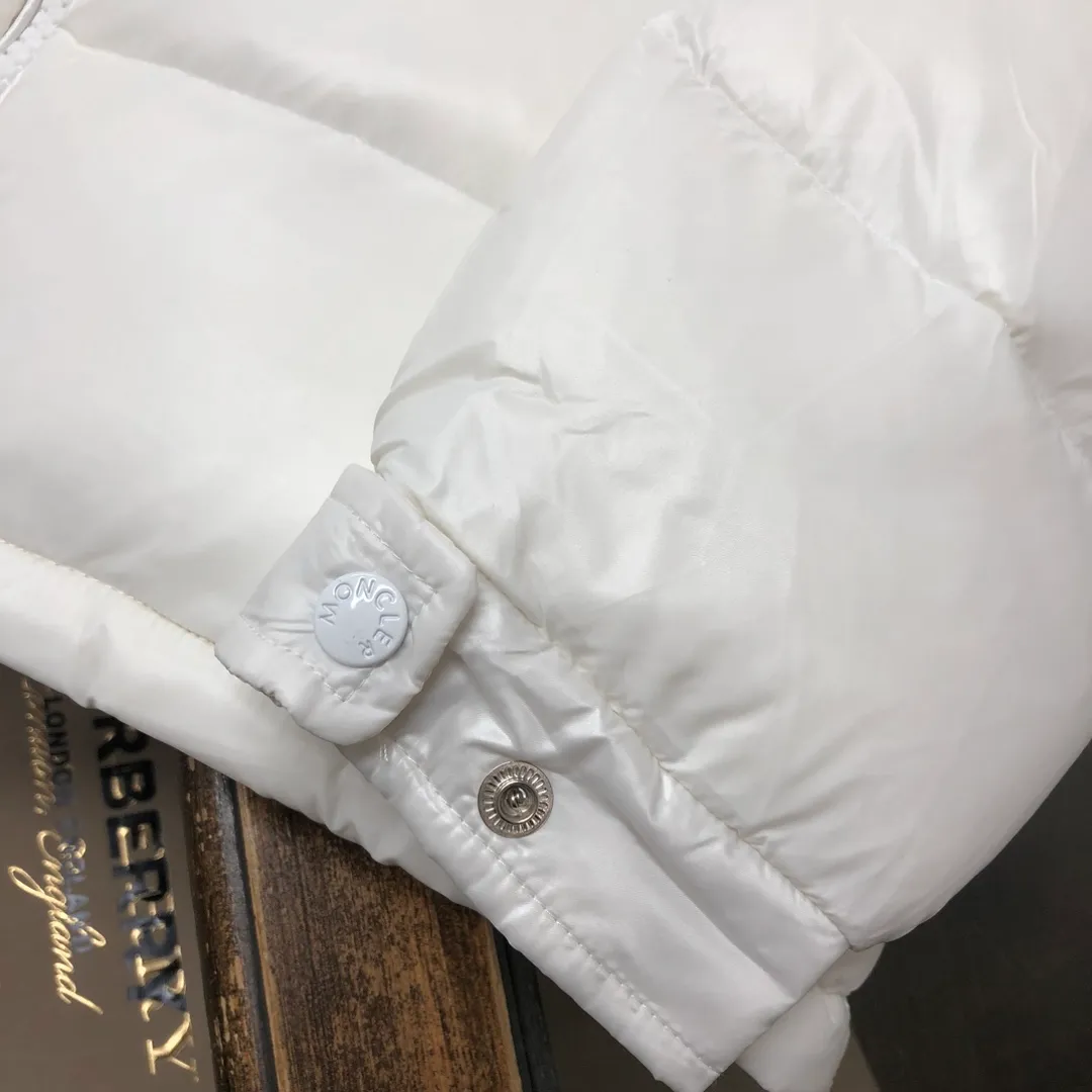 #Moncler/ #MAYA Same Style Classic # ！ ， Moncler 。 Classic ， 、 ， 8 ，Maya Moncler ， 。 ， ， 。 ➖NFC ➖ nylon 。 ➖ ， Authentic Quality。 Size：Classic （ 1-6）Pink（0-3）White（1-5）Gray（1-5） （1-5） （1-6） （1-6）